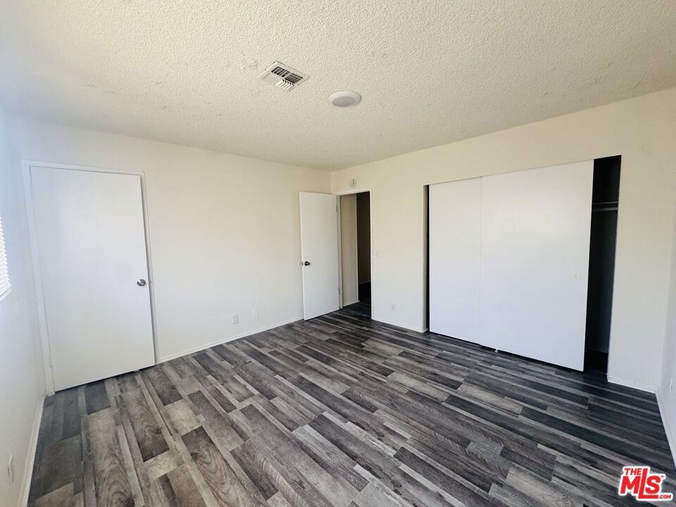 45119 Beech Avenue A Property Photo 4