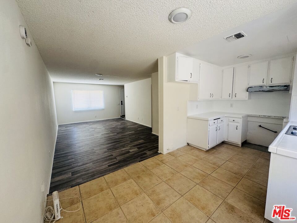 45119 Beech Avenue A Property Photo 9