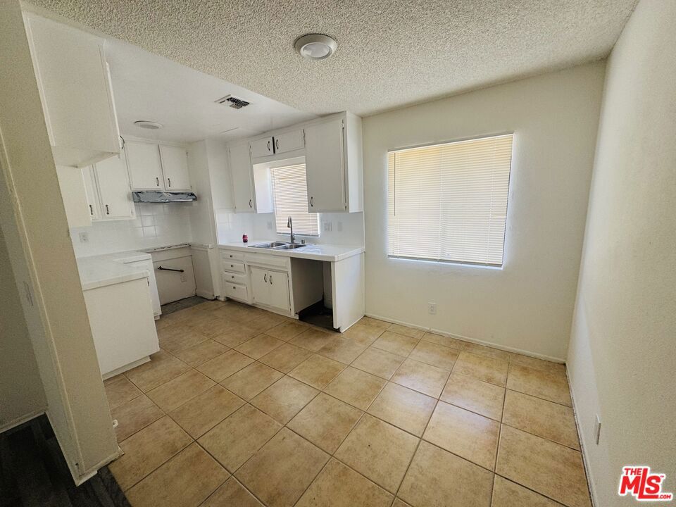 45119 Beech Avenue A Property Photo 11