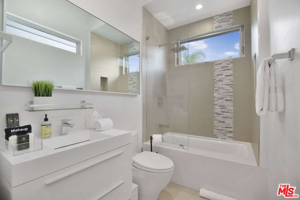 6379 Colgate Avenue Property Photo 44