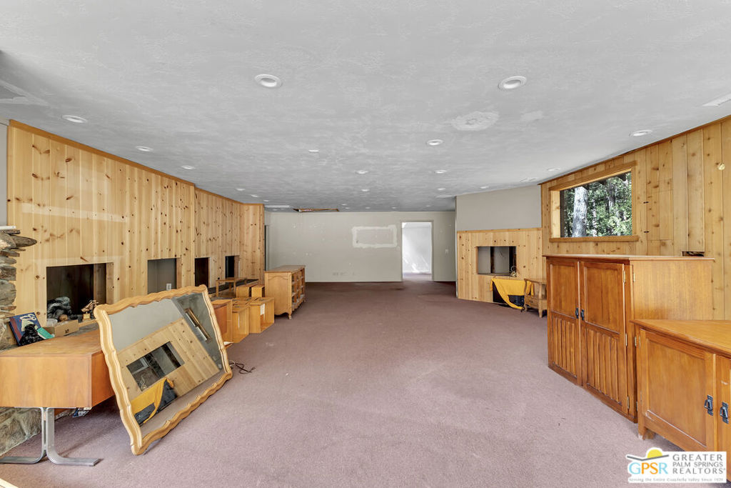 54730 N Circle Drive Property Photo 8