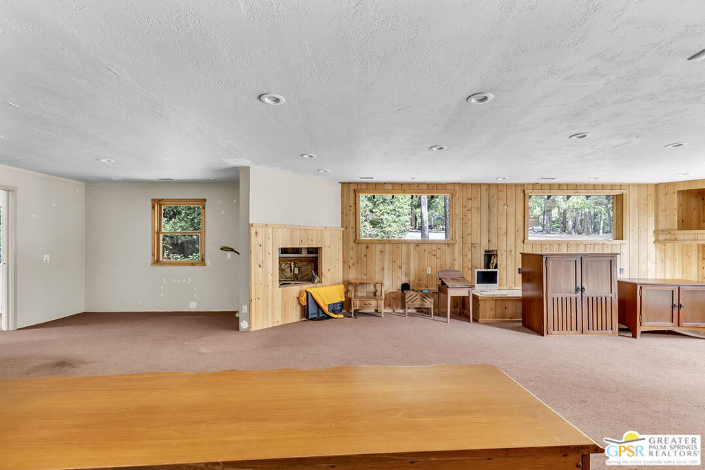 54730 N Circle Drive Property Photo 13