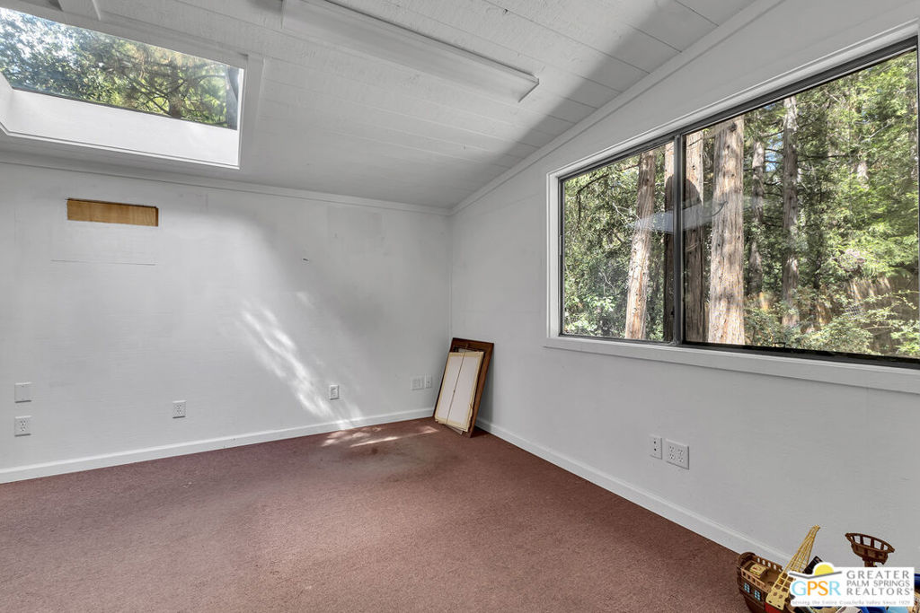 54730 N Circle Drive Property Photo 16