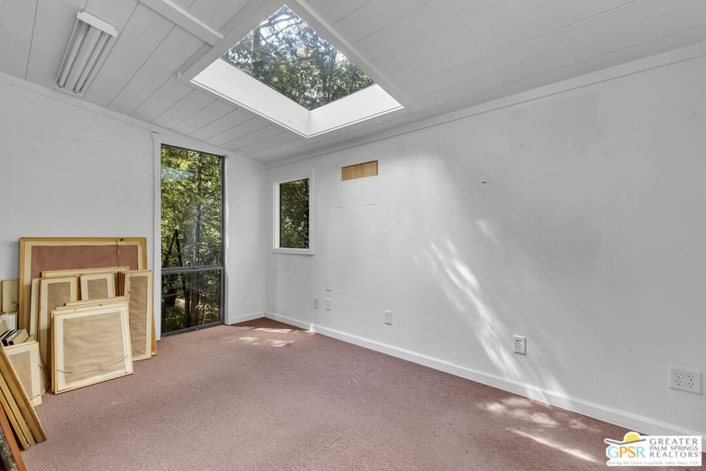 54730 N Circle Drive Property Photo 17