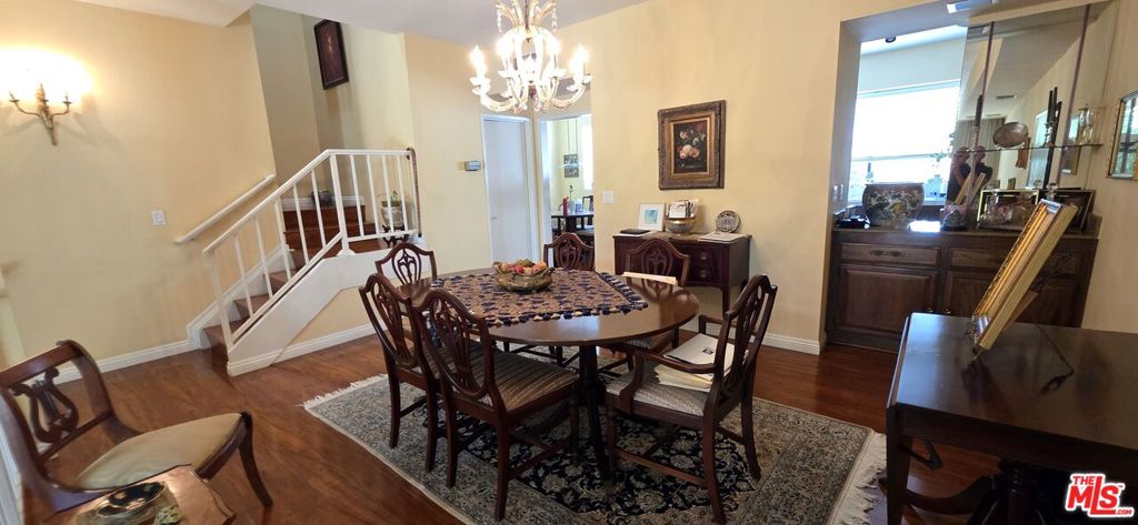 17707 Magnolia Boulevard Property Photo 8