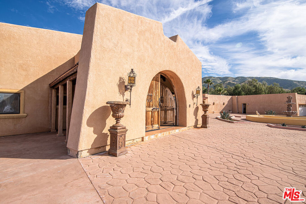 35931 Via Famero Drive Property Photo 1