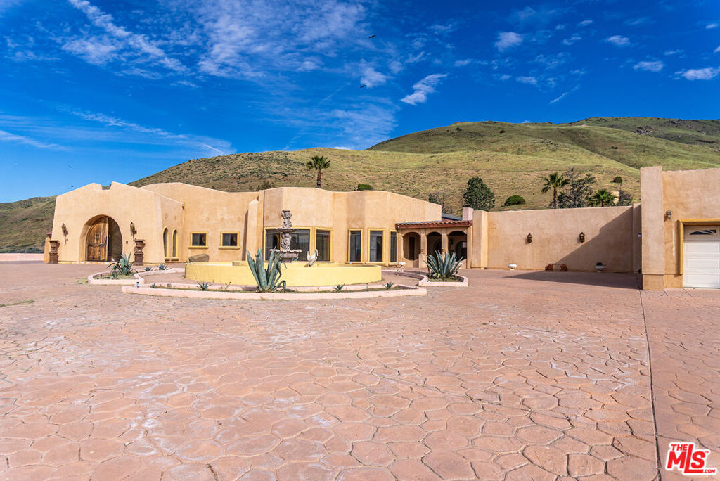 35931 Via Famero Drive Property Photo 4