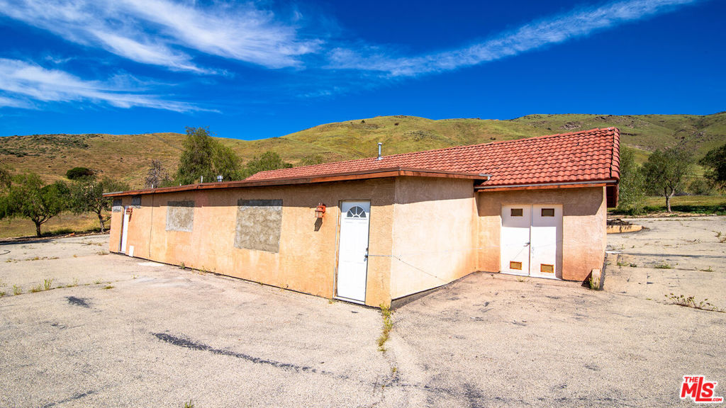 35931 Via Famero Drive Property Photo 38