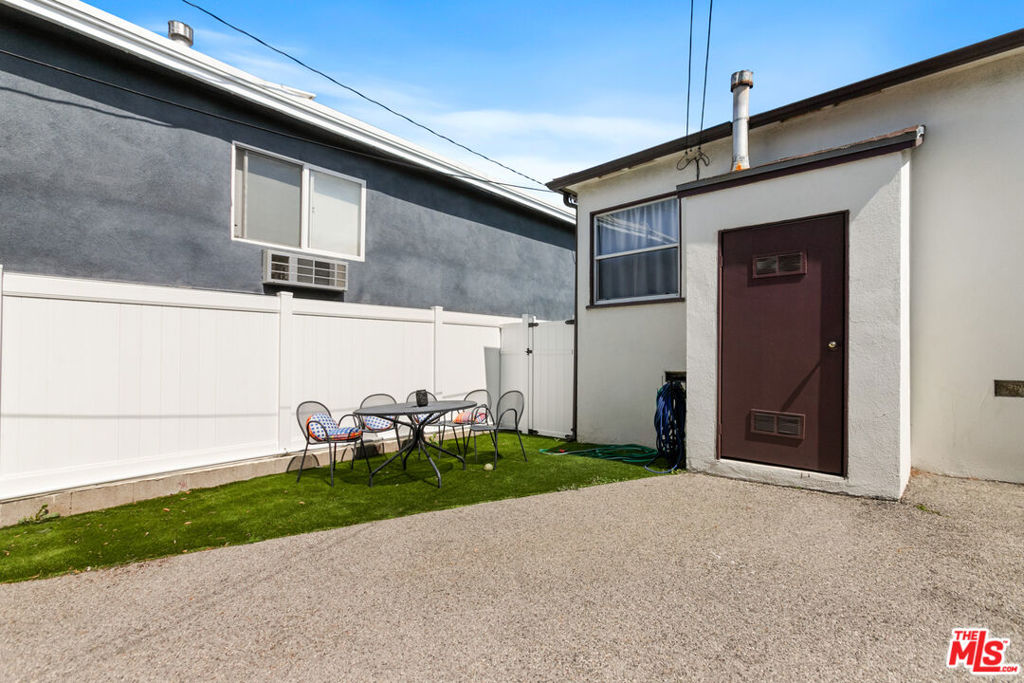 2302 32nd Street Property Photo 10