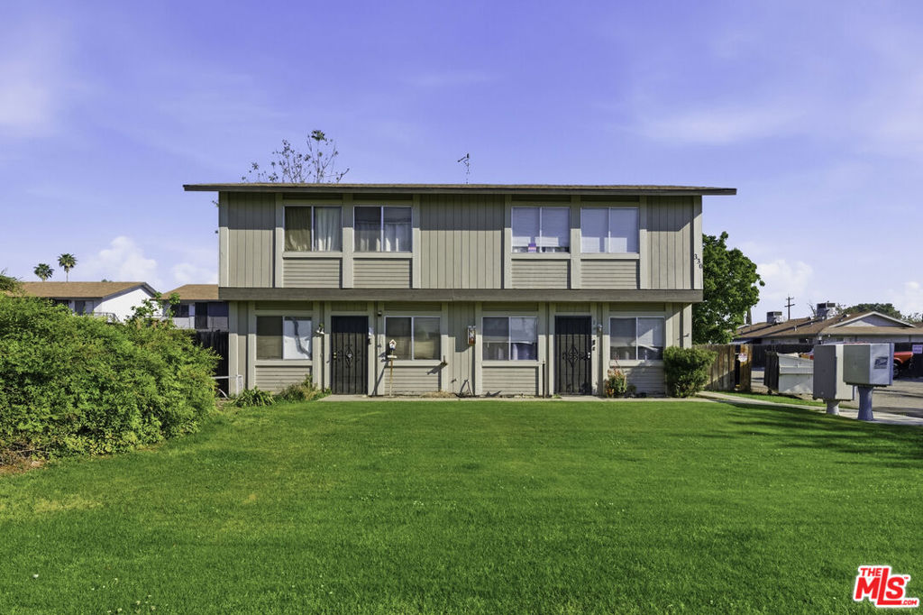 330 Roberts Lane