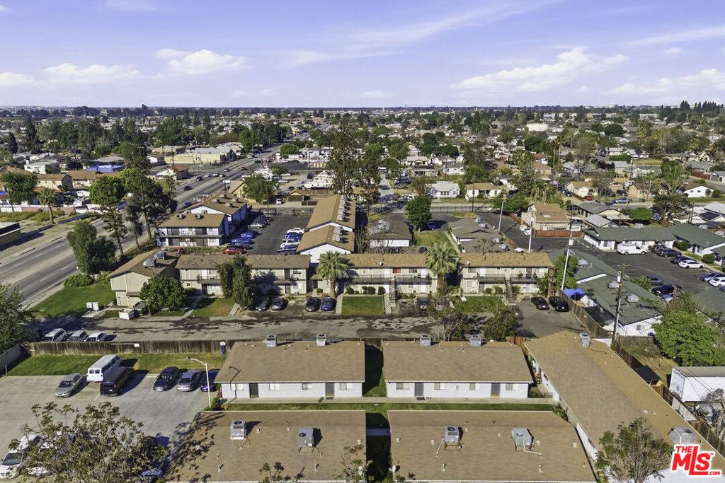 330 Roberts Lane Property Photo 8