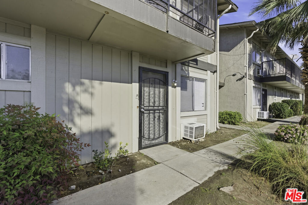 330 Roberts Lane Property Photo 11