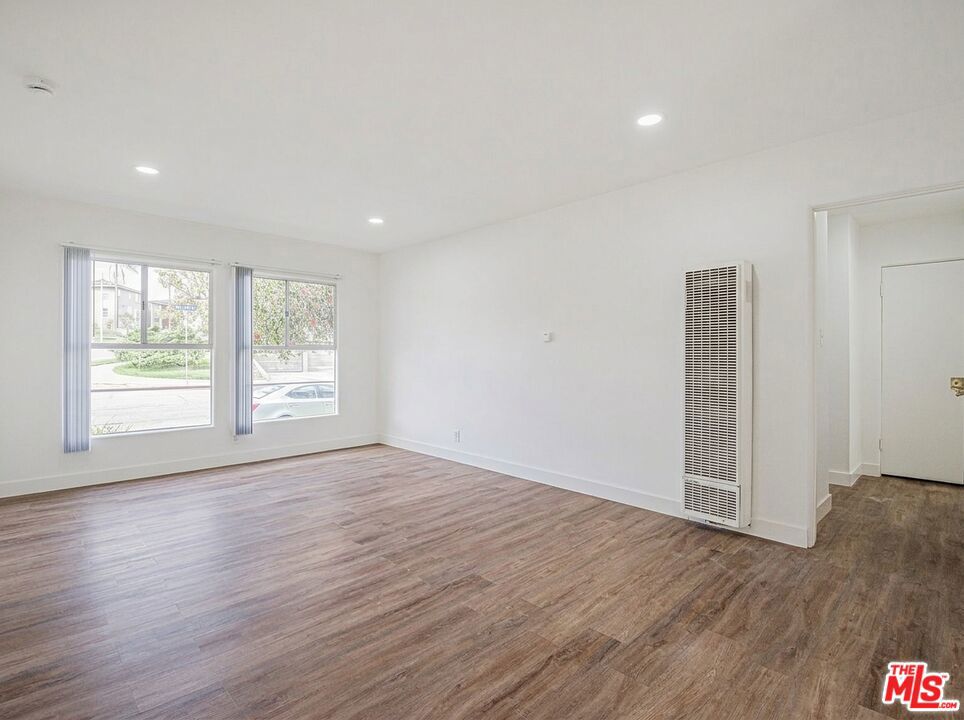 3370 W 83rd Street Property Photo 1