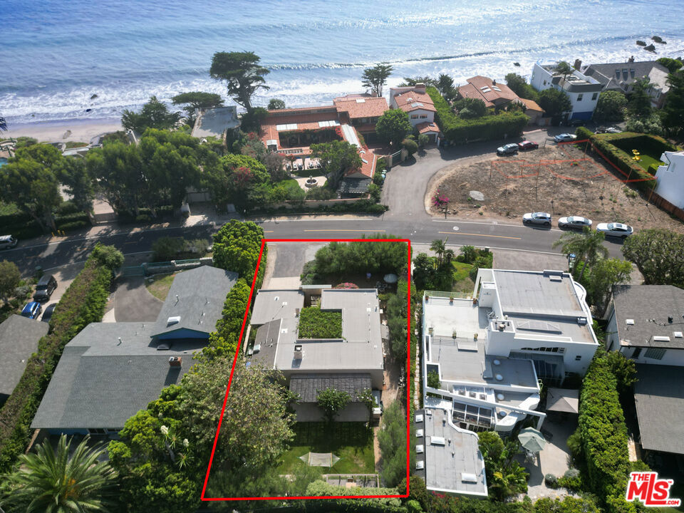 31777 Broad Beach Road Property Photo 3