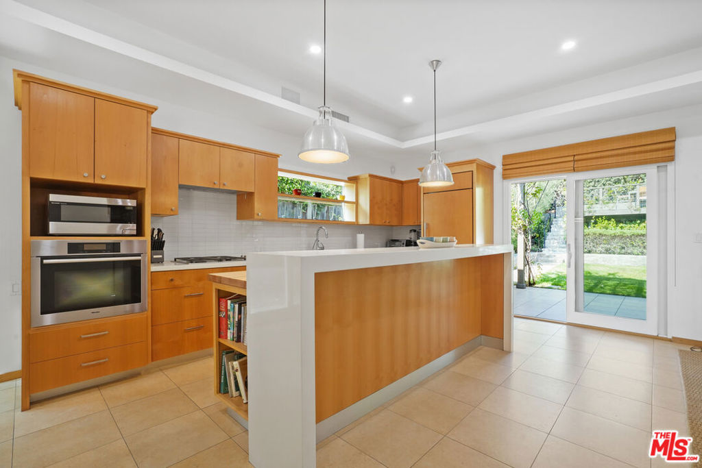 31777 Broad Beach Road Property Photo 5