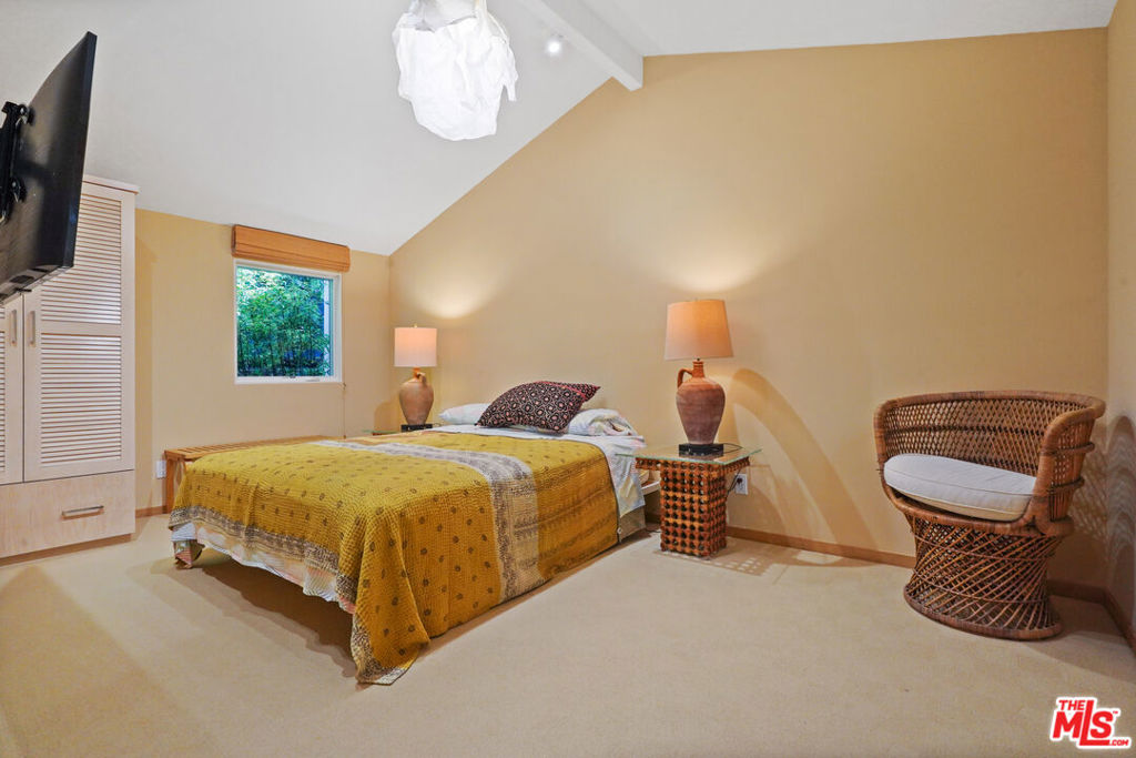 31777 Broad Beach Road Property Photo 13