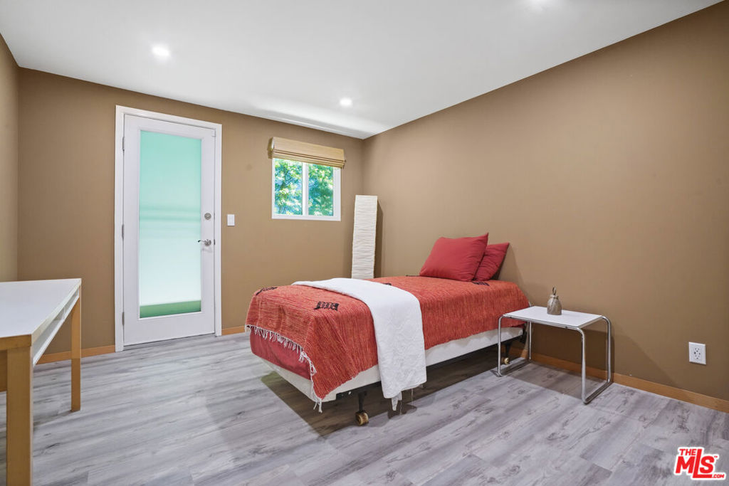 31777 Broad Beach Road Property Photo 14