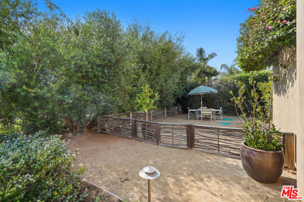 31777 Broad Beach Road Property Photo 18