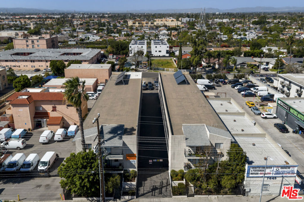 7635 Lankershim Boulevard Property Photo 1