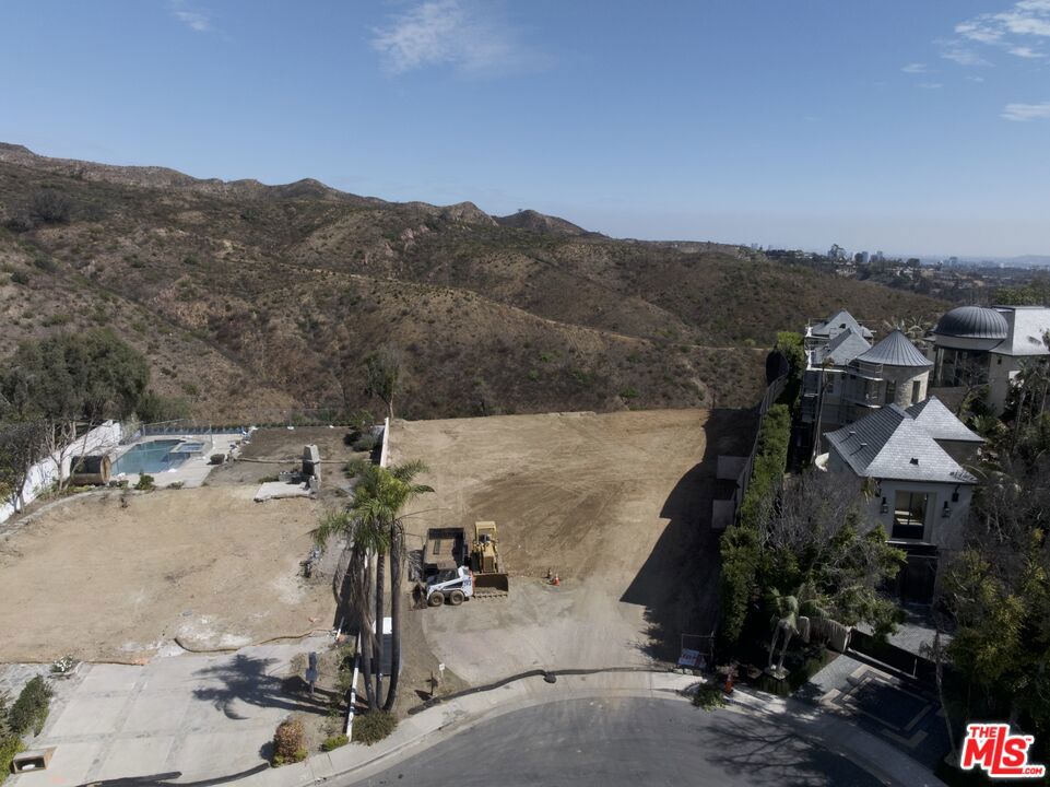 1475 Via Cresta Property Photo 10