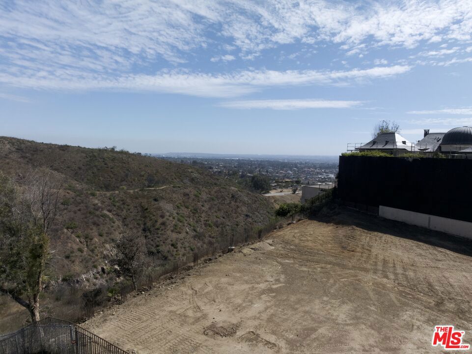 1475 Via Cresta Property Photo 18