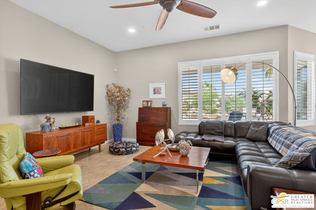 38811 Camino Buendia Property Photo 5