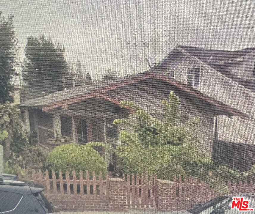 410 Broadway Street Property Photo 1