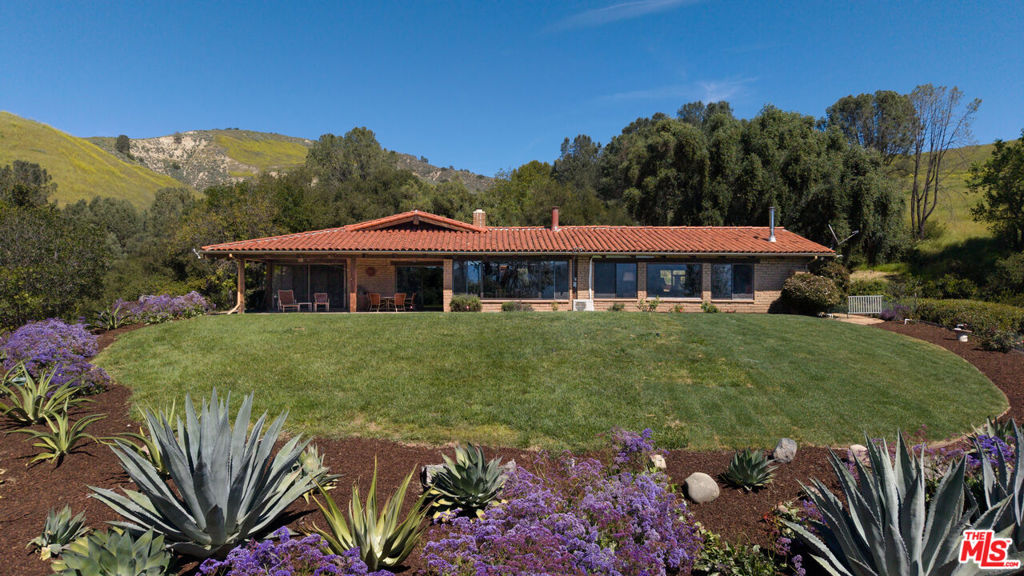 2160 Rambling Oaks Road Property Photo 4