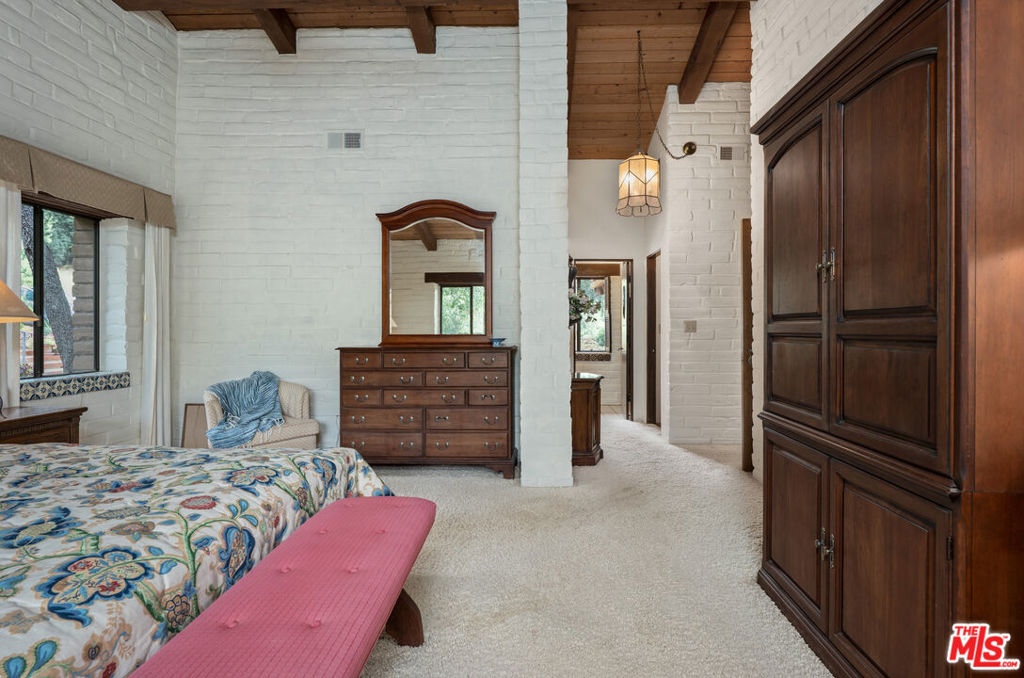 2160 Rambling Oaks Road Property Photo 28