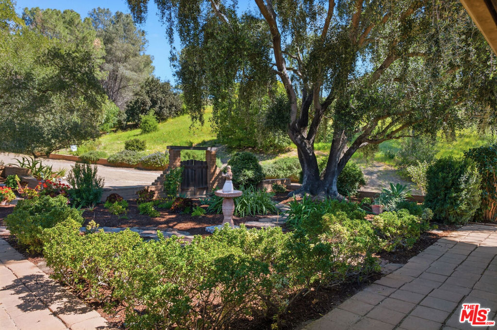 2160 Rambling Oaks Road Property Photo 37