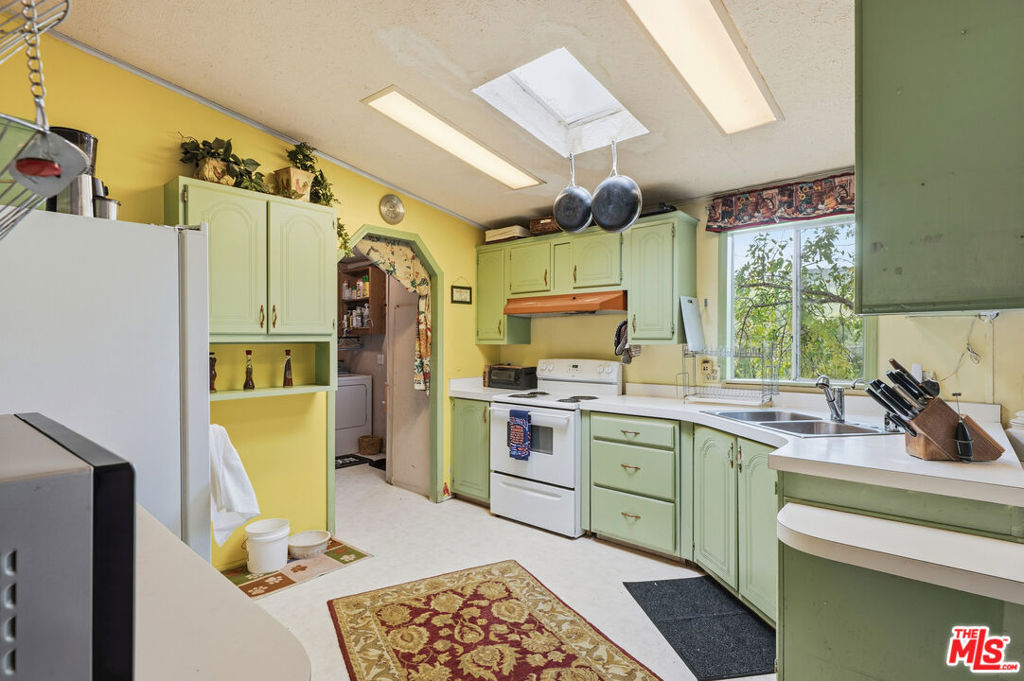 2160 Rambling Oaks Road Property Photo 50