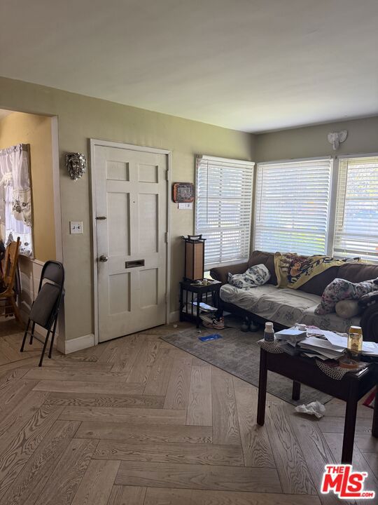 6250 Halbrent Avenue Property Photo 16