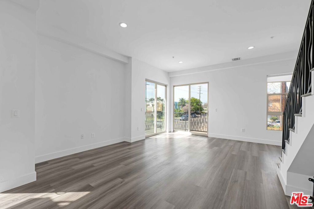 6006 Klump Avenue 1 Property Photo 6
