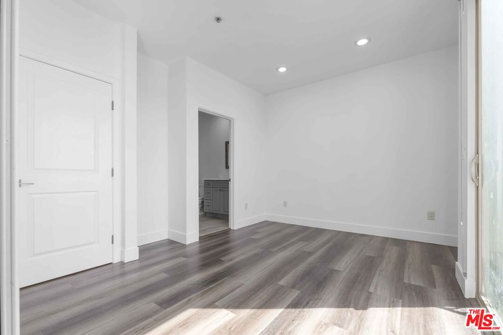 6006 Klump Avenue 1 Property Photo 20
