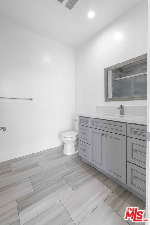 6006 Klump Avenue 1 Property Photo 22