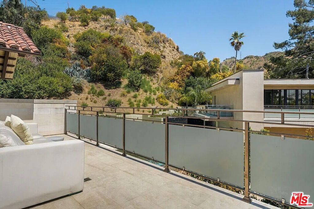 7801 Hillside Avenue Property Photo 44