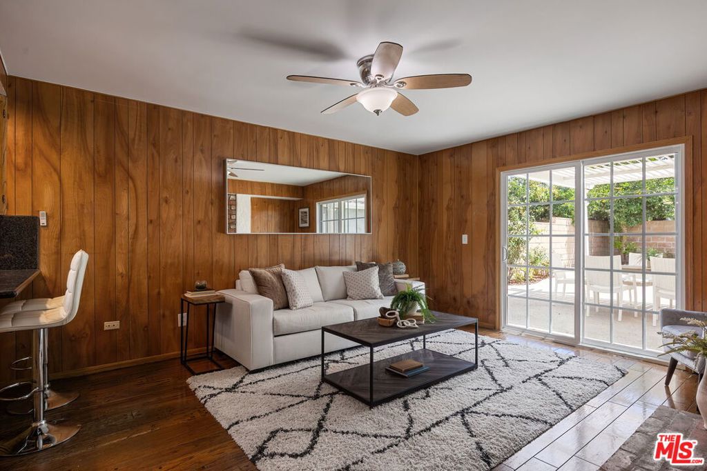 12622 Amboy Avenue Property Photo 12