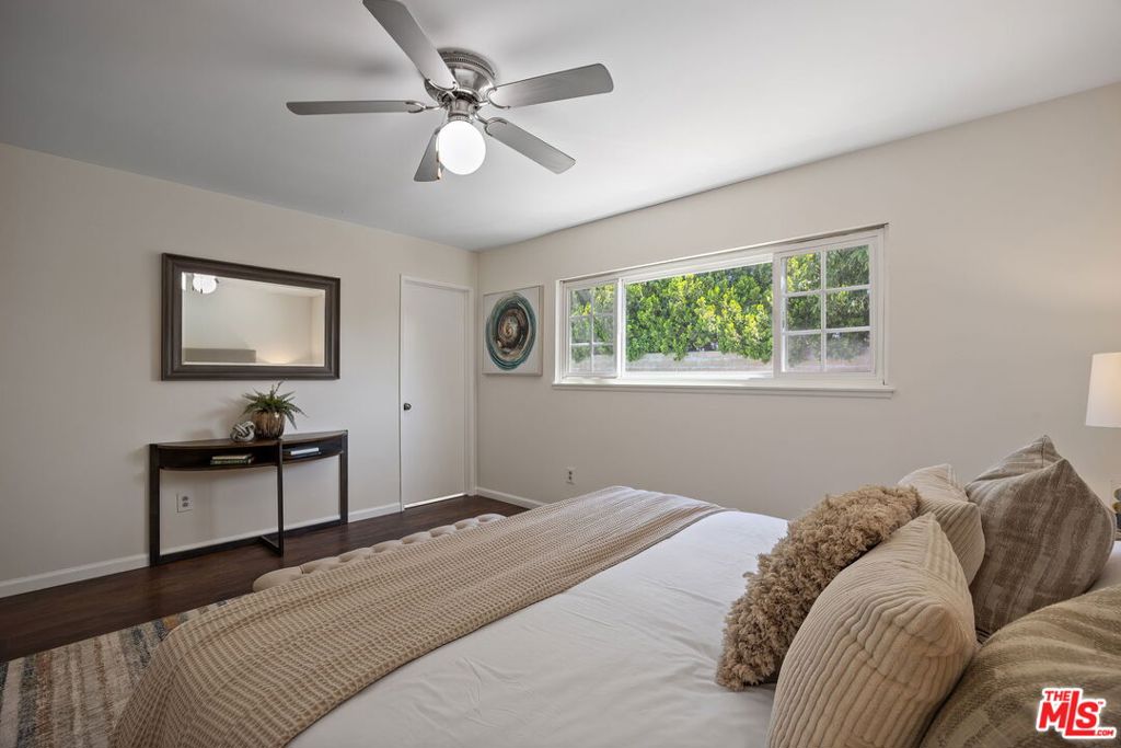 12622 Amboy Avenue Property Photo 21