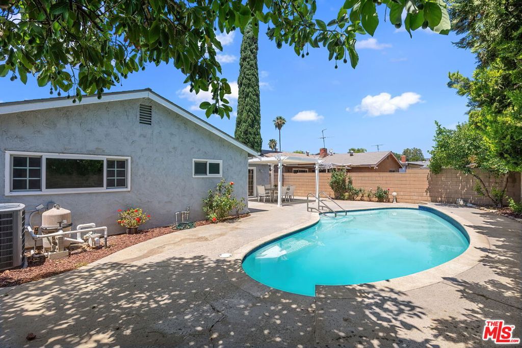 12622 Amboy Avenue Property Photo 41