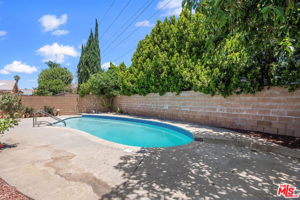 12622 Amboy Avenue Property Photo 42