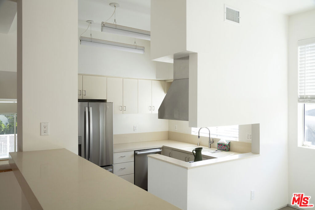 444 W Avenue 37 Property Photo 11