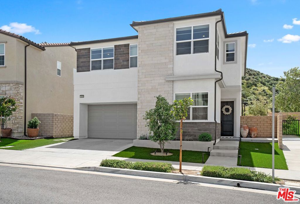 19254 Blackthorn Drive Property Photo