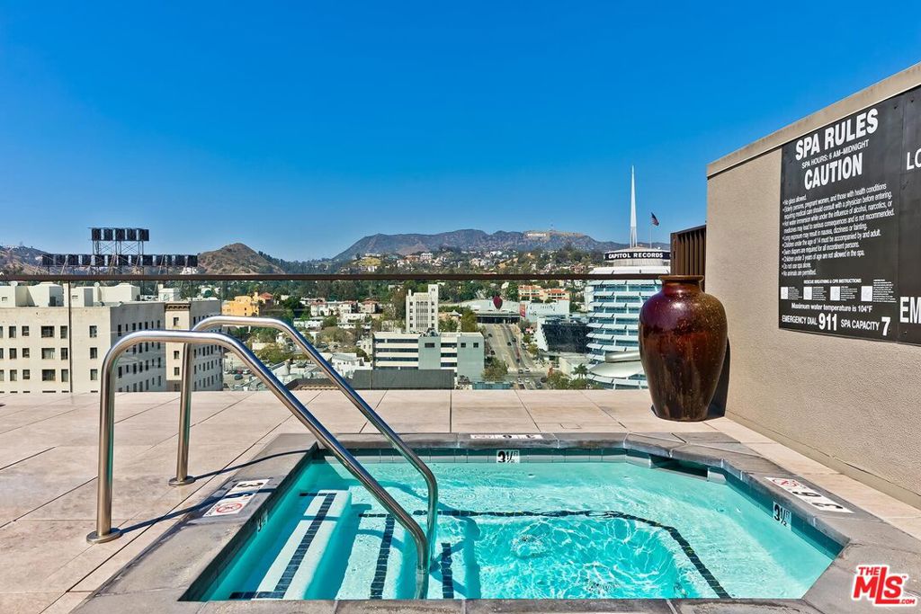 1645 Vine Street 504 Property Photo 9