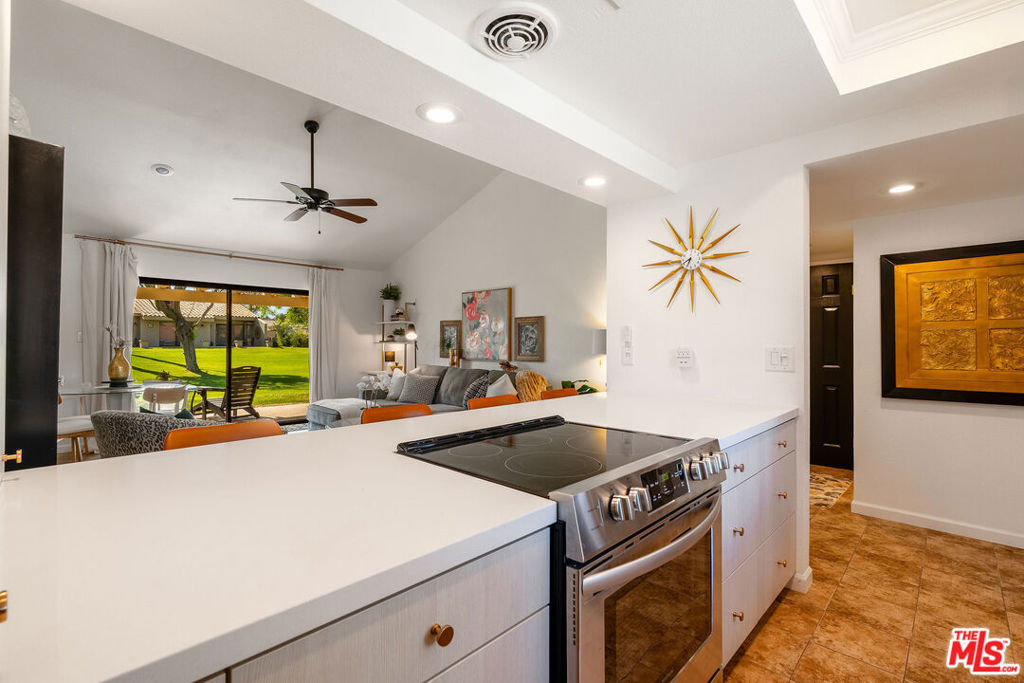 40655 La Costa Circle Property Photo 9