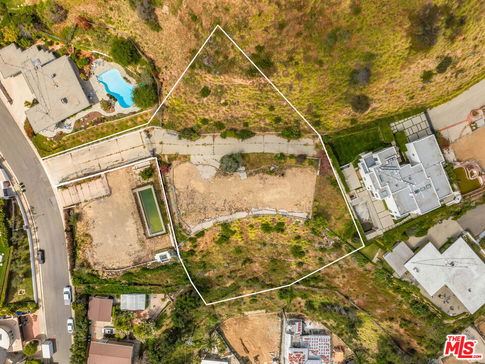 1026 Enchanted Way Property Photo 3