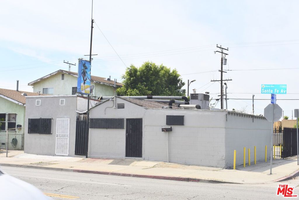 7701 Santa Fe Avenue Property Photo 1