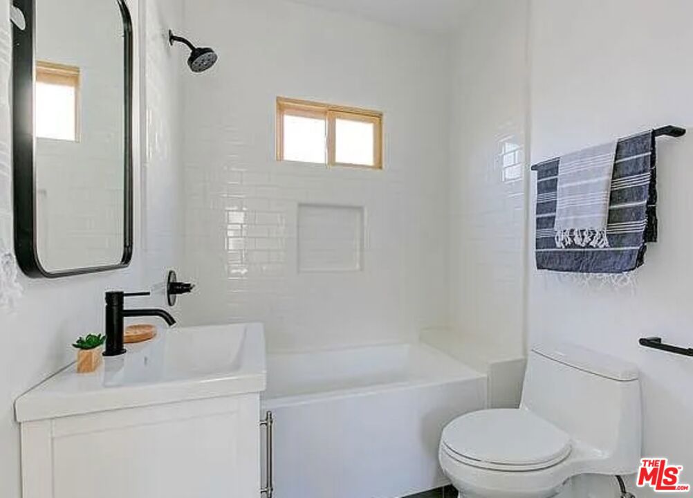1269 4th Avenue Property Photo 8