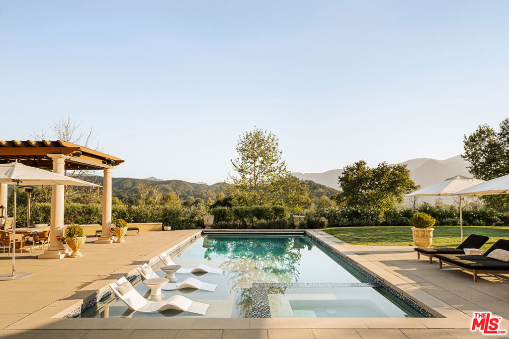 26769 Mulholland Highway Property Photo 2