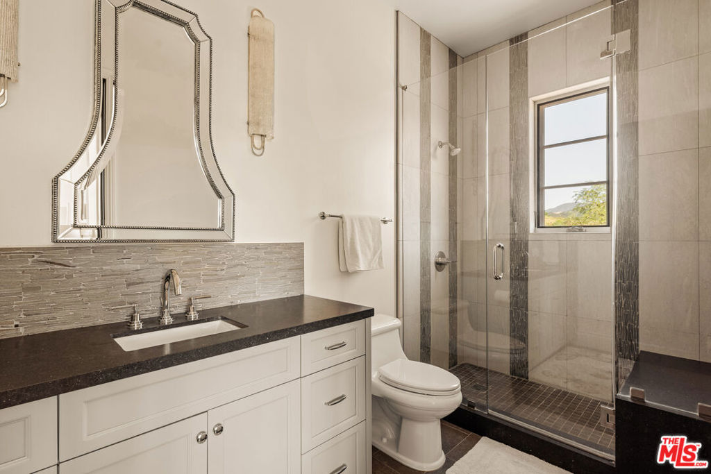 26769 Mulholland Highway Property Photo 23