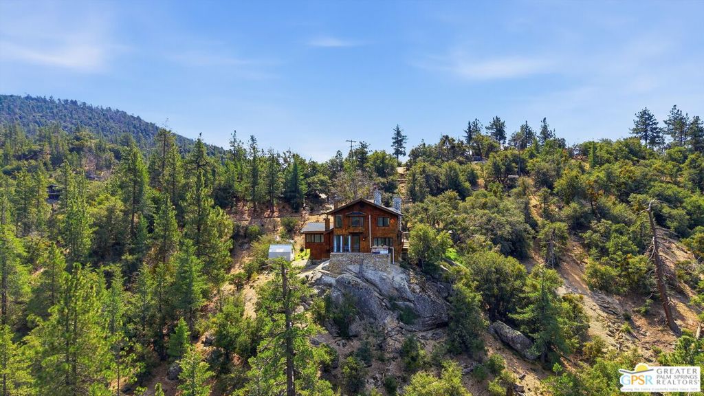 54620 Crest Drive Property Photo 44